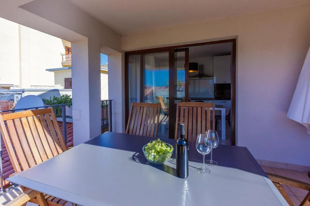 Damir 4+1+1 Apartment Crikvenica Croatia