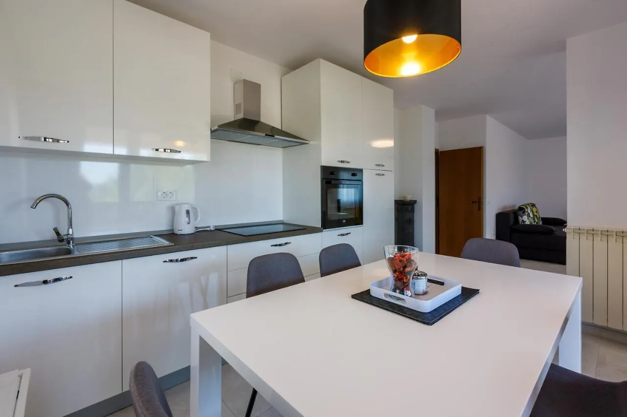 Damir 4+1+1 Apartment Crikvenica Croatia