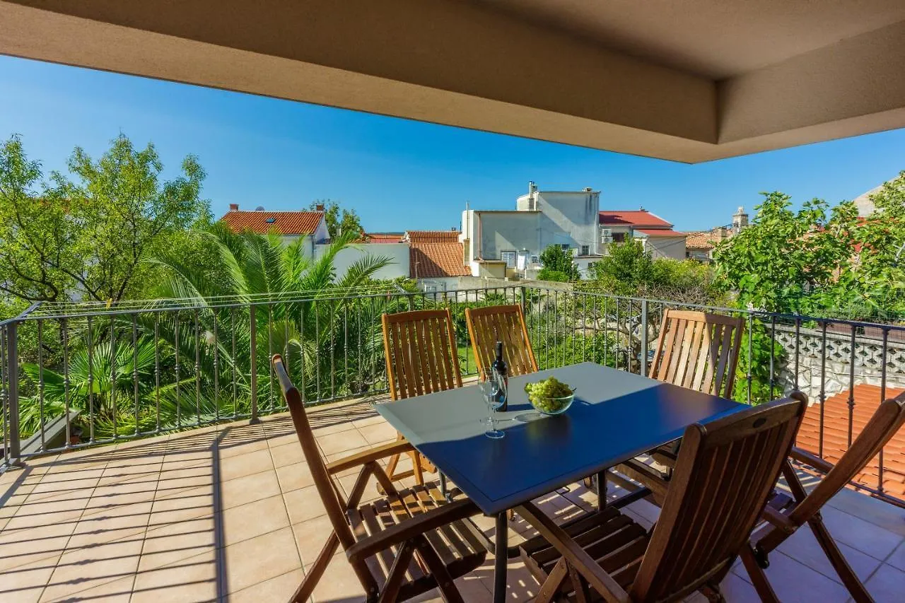 Damir 4+1+1 Apartment Crikvenica