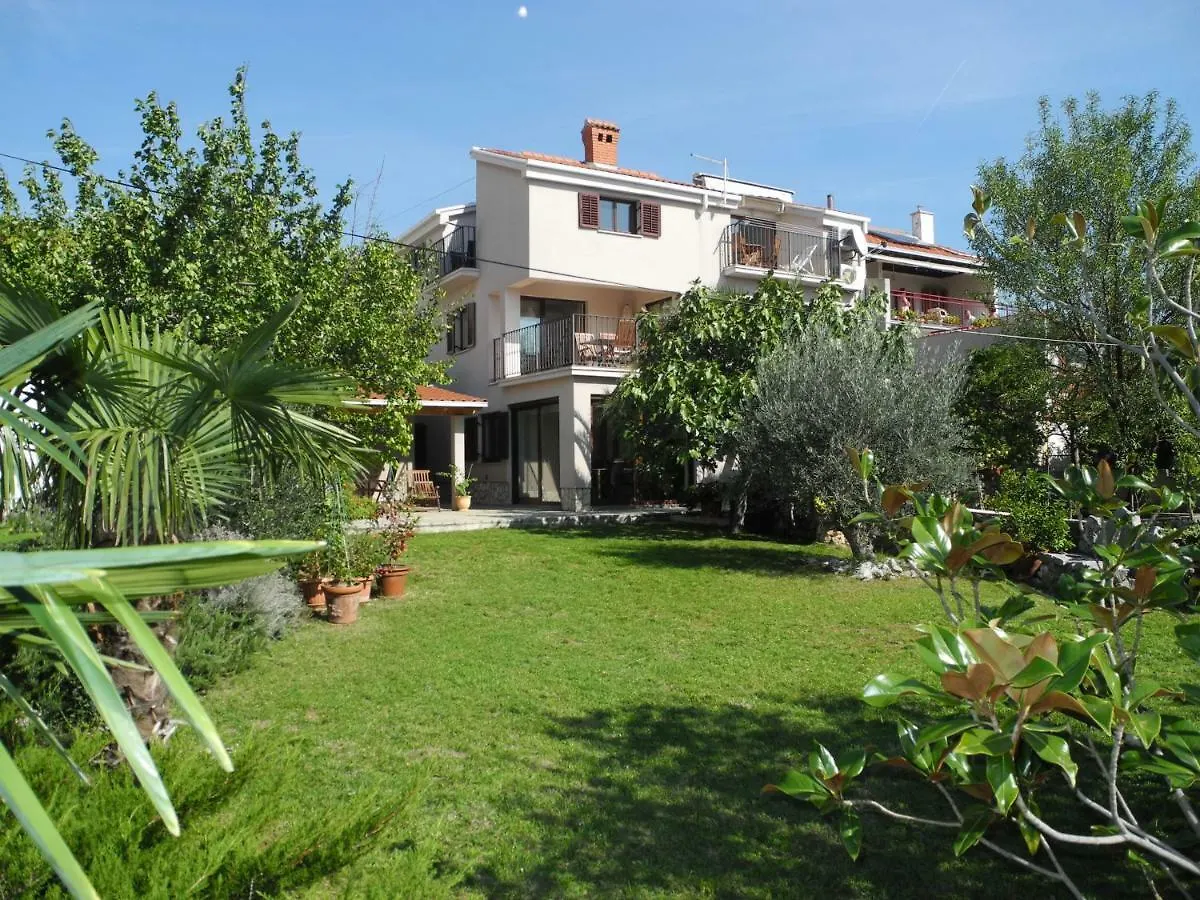 Damir 4+1+1 Apartment Crikvenica